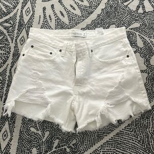 Abercrombie & Fitch mid rise boyfriend shorts